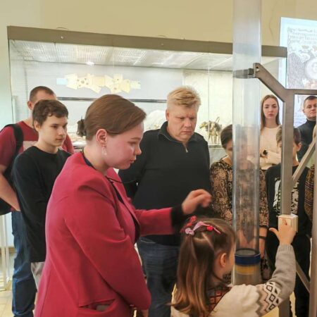 Обзорная экскурсия в фонд открытого хранения «Сокровищница знаков почтовой оплаты России»