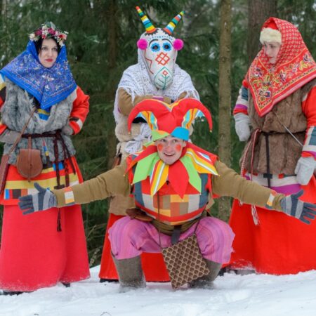 Масленица в сказочном лесу на Изумрудном озере