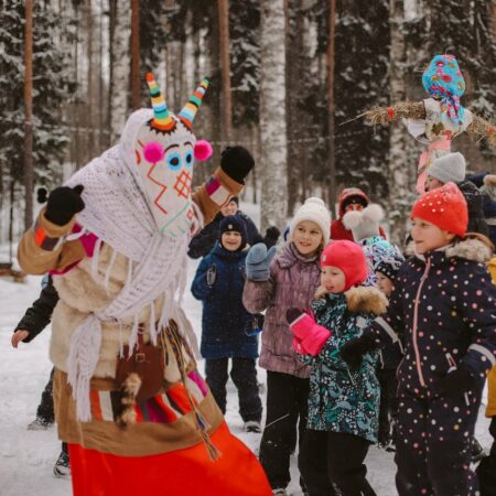 Масленица в сказочном лесу на Изумрудном озере