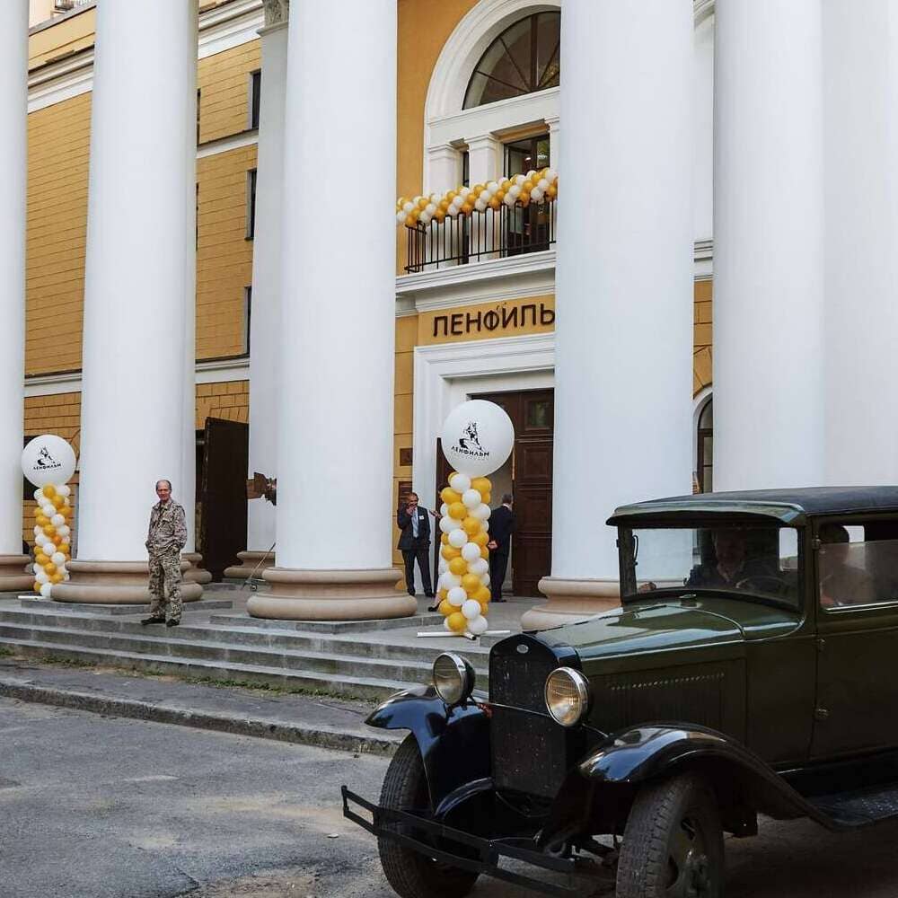 Ленфильм: новогодняя квест-экскурсия «По следам Шерлока Холмса»